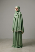 Ensemble Jilbab - Deux pièces vertes avec bordures dorées